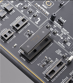 Mikroe MIKROE-3614 EasyPIC v8开发板